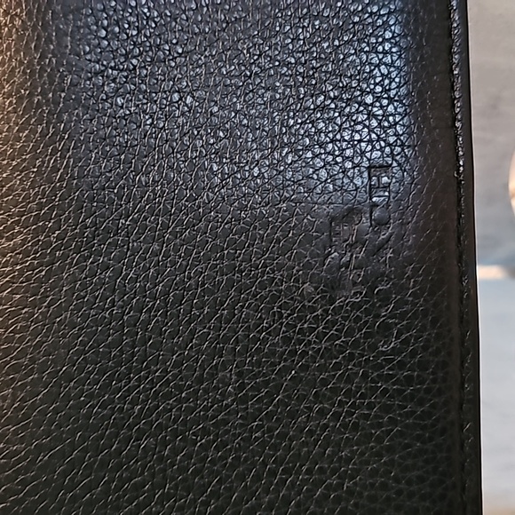 EuC Coach bifold wallet - Picture 2 of 5